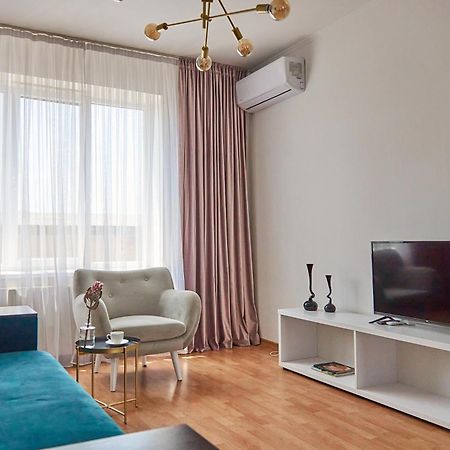 Lux Apartment Мукачеве Екстериор снимка