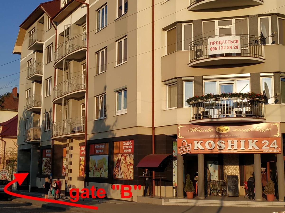 Lux Apartment Мукачеве Екстериор снимка