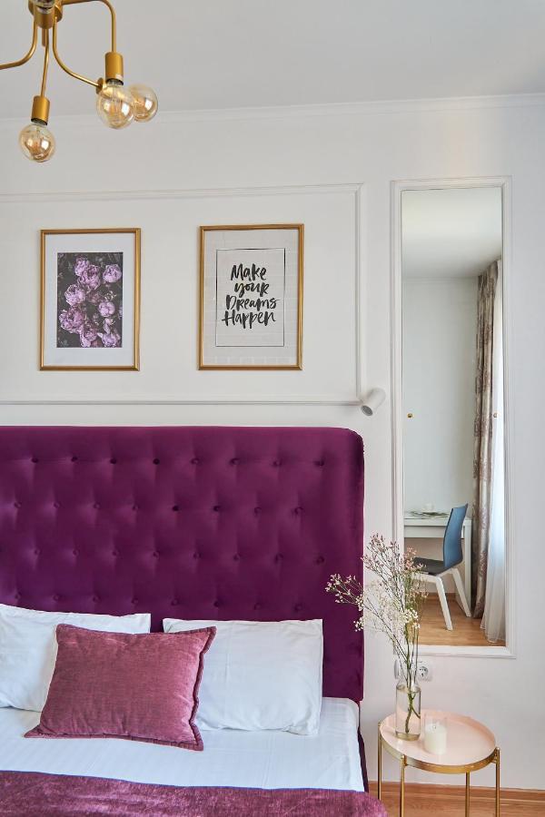 Lux Apartment Мукачеве Екстериор снимка