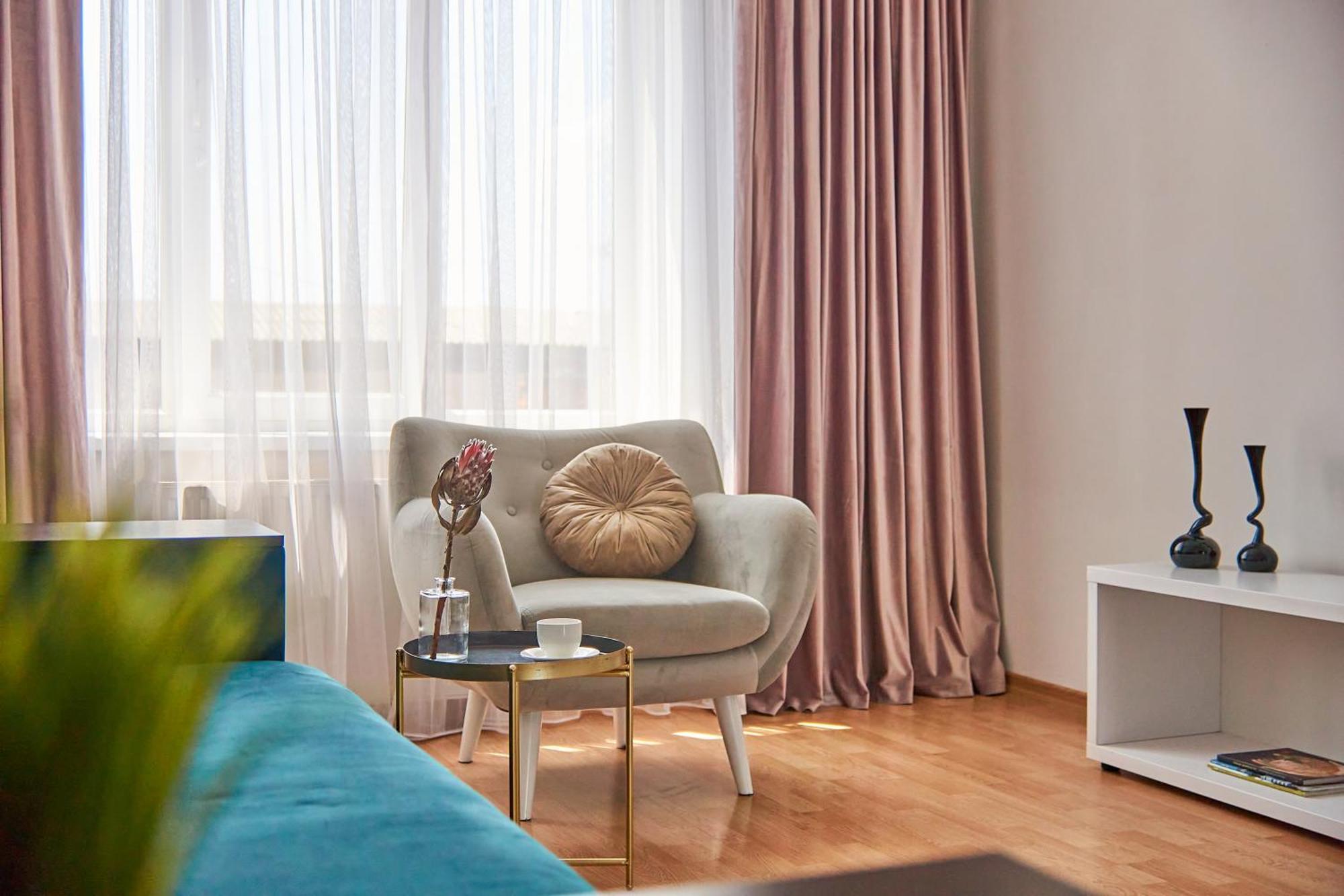 Lux Apartment Мукачеве Екстериор снимка