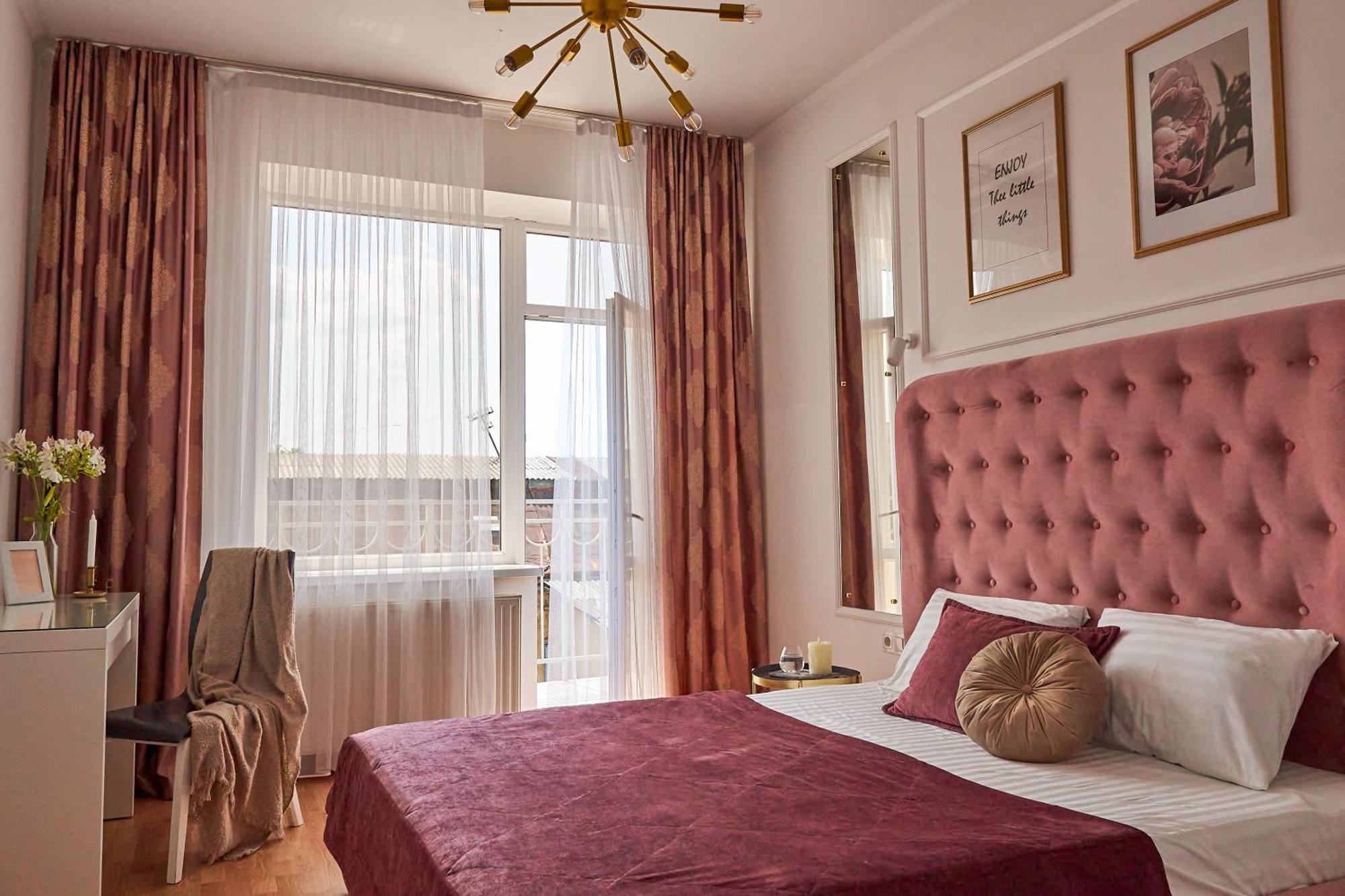 Lux Apartment Мукачеве Екстериор снимка