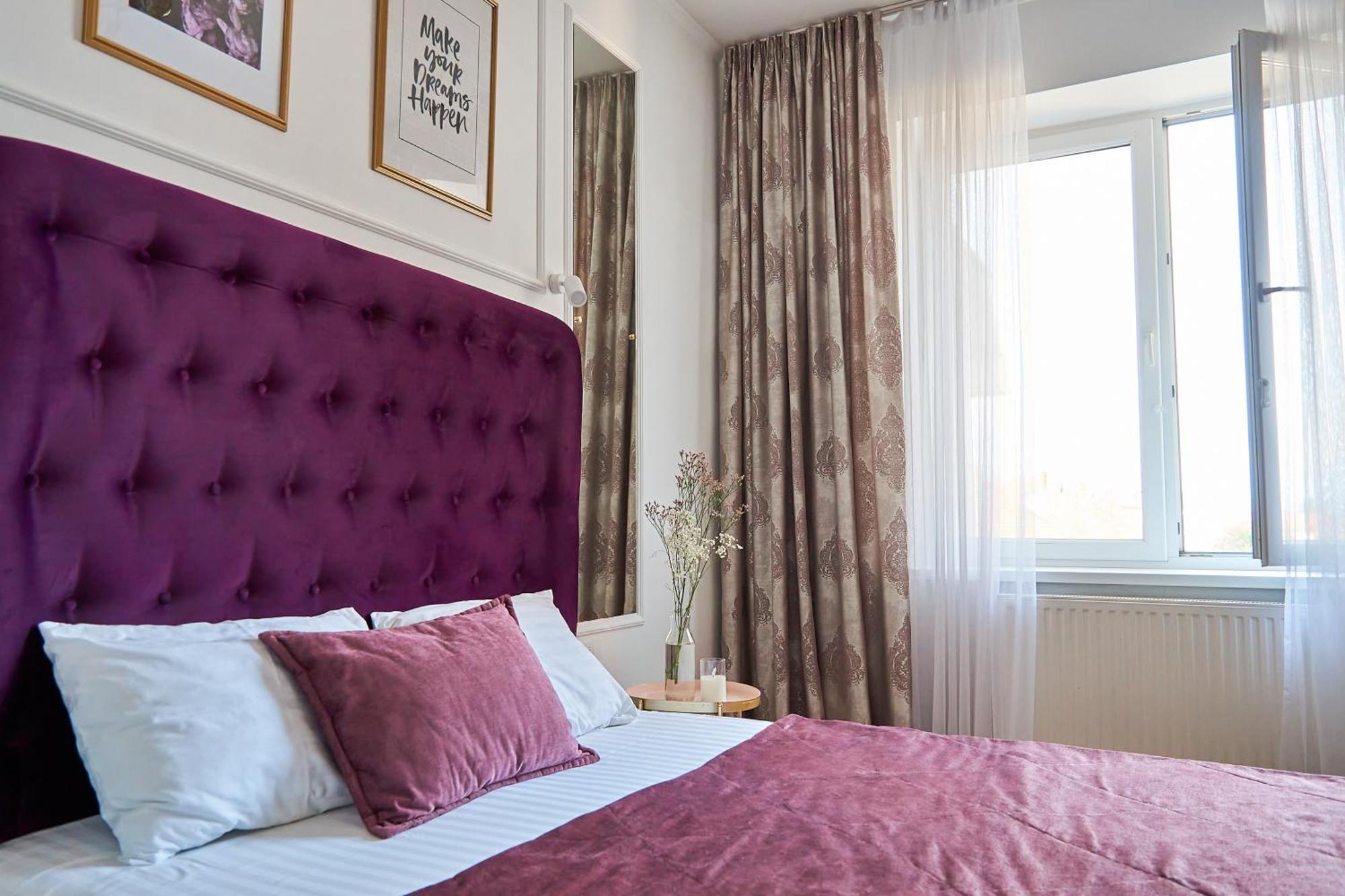 Lux Apartment Мукачеве Екстериор снимка