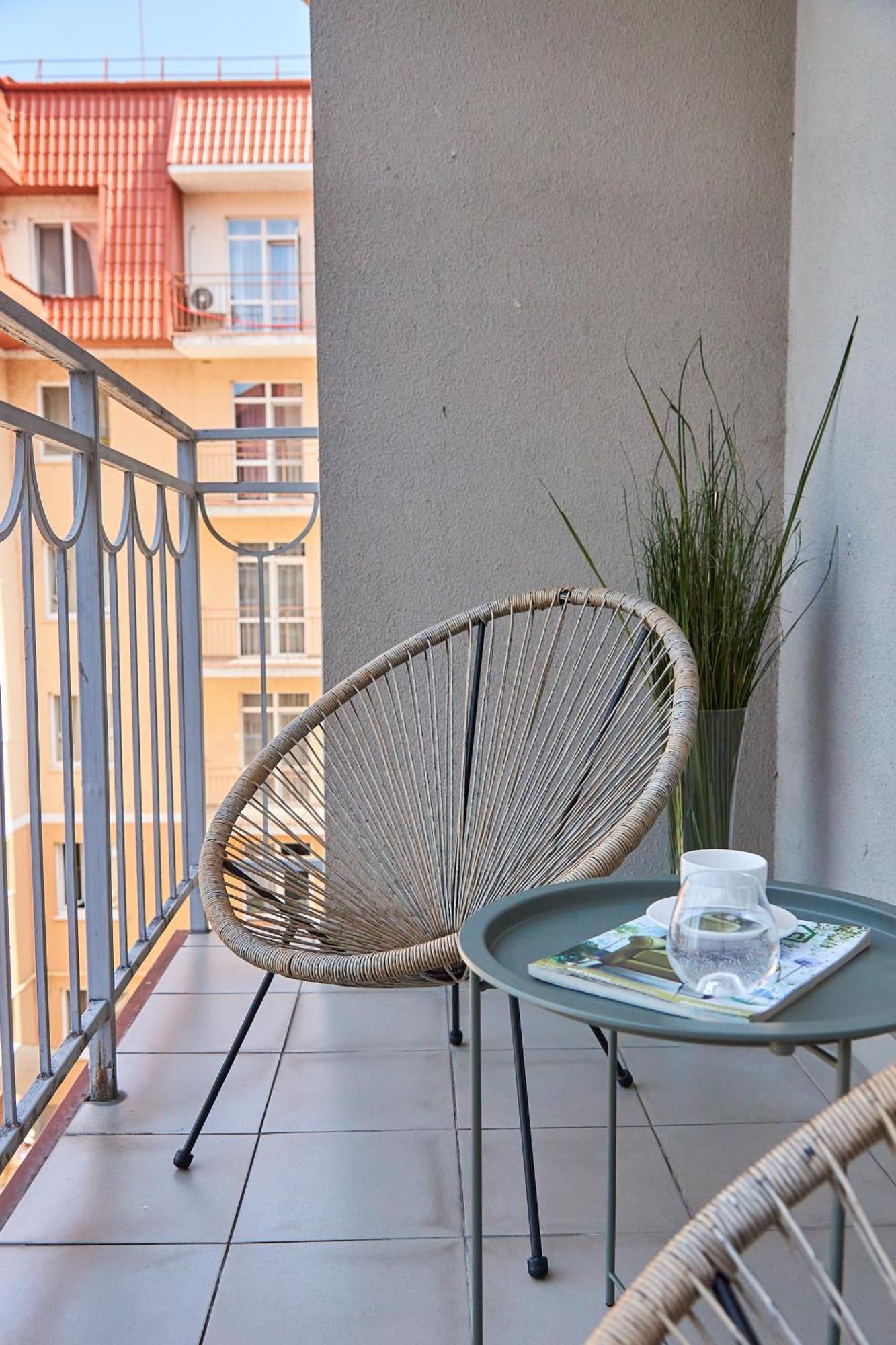 Lux Apartment Мукачеве Екстериор снимка